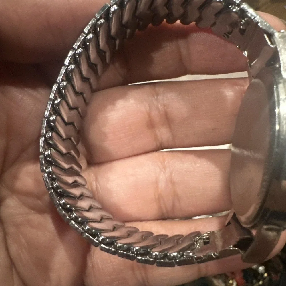 Working Treasure Hunt Watch 35mm Silver Steel Band Quartz New Battery Fit 7.5in